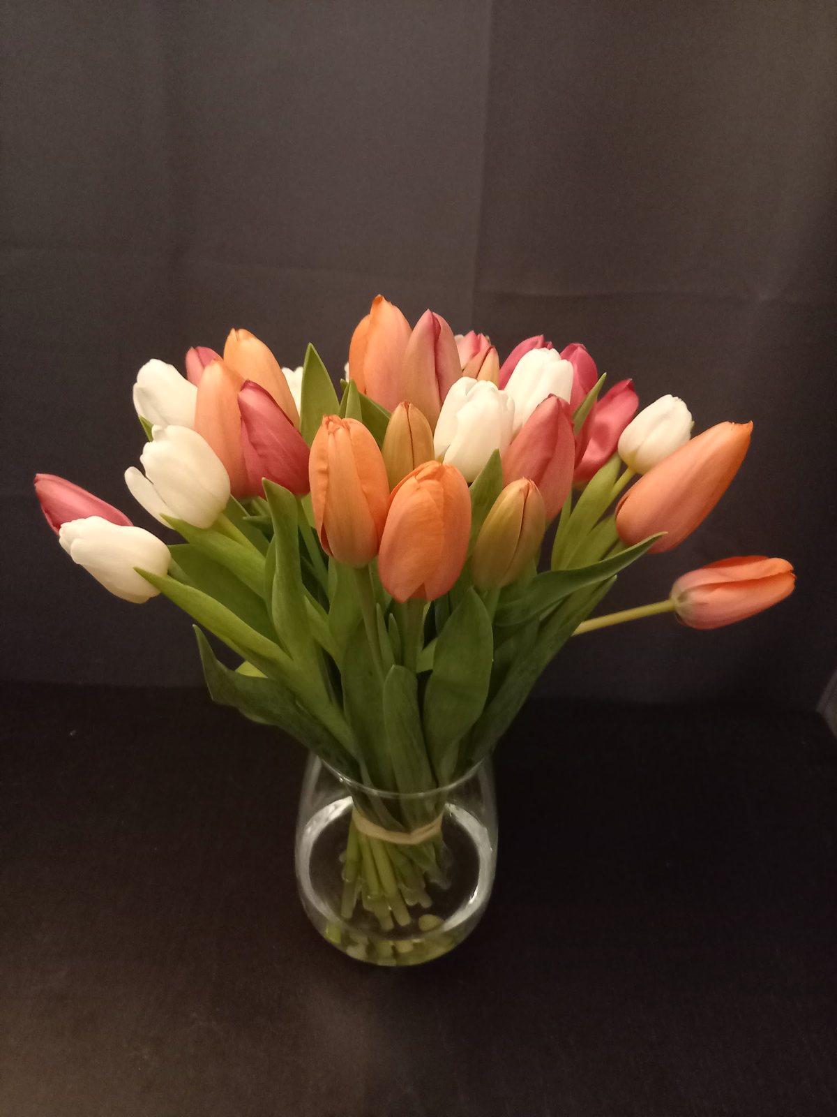 Tulipes pêche en vase